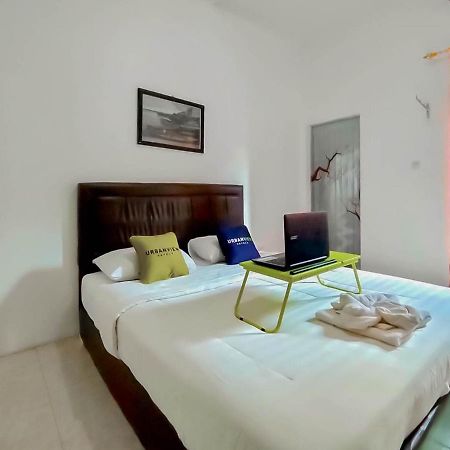 Urbanview Hotel Bagoes Sintang By Reddoorz Eksteriør bilde