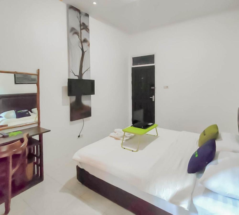 Urbanview Hotel Bagoes Sintang By Reddoorz Eksteriør bilde